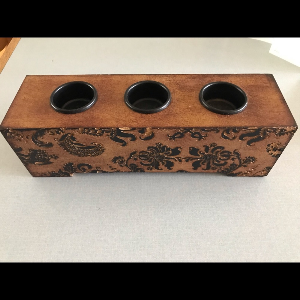 Wooden Carved Tea Light Candle Holder.